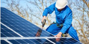 Installation Maintenance Panneaux Solaires Photovoltaïques à Saint-Roman-de-Malegarde